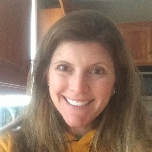 Meet your Posher, Heather - Picture 1 of 1